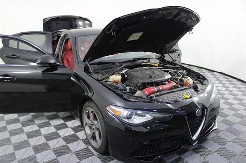 2017 Alfa Romeo Giulia Base