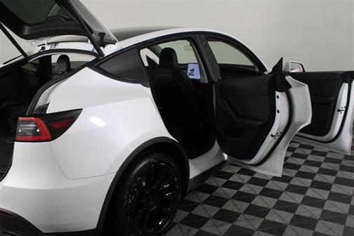 Pearl White Multi-Coat 2020 Tesla Model Y Long Range Dual Motor All-Wheel Drive