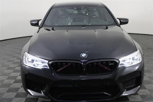 Black Sapphire Metallic 2018 BMW M5 Base