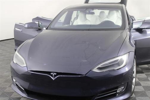 2018 Tesla Model S 75D