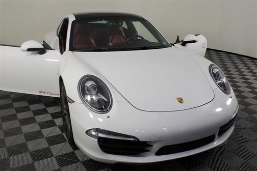 2015 Porsche 911 Carrera
