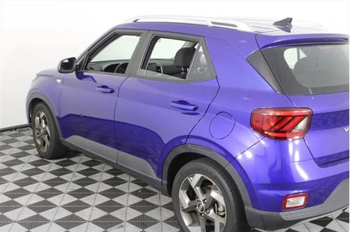 2021 Hyundai VENUE SEL