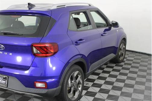 2021 Hyundai VENUE SEL