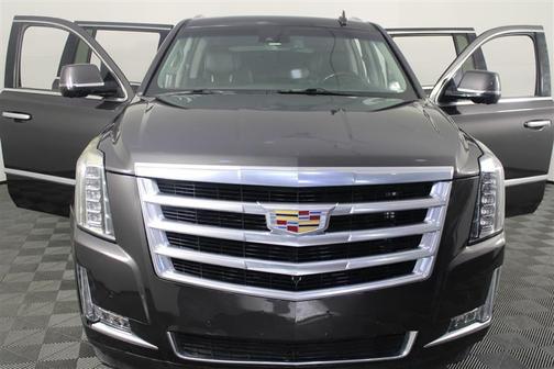 2016 Cadillac Escalade ESV Luxury