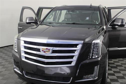 Dark Granite Metallic 2016 Cadillac Escalade ESV Luxury