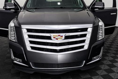 Dark Granite Metallic 2016 Cadillac Escalade ESV Luxury