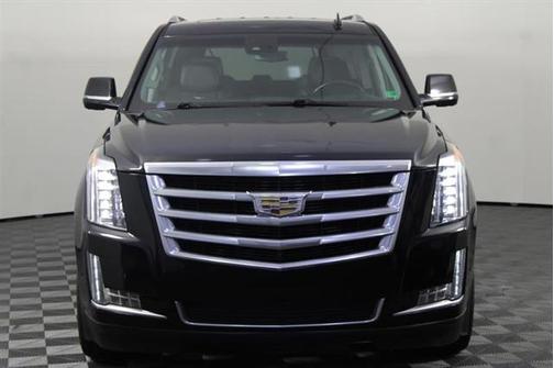 2017 Cadillac Escalade ESV Luxury