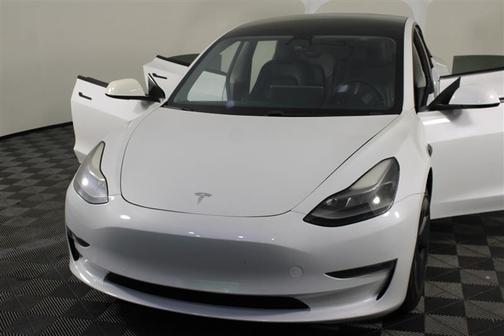 Pearl White Multi-Coat 2021 Tesla Model 3 Standard Range Plus