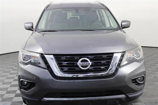 2019 Nissan Pathfinder SV