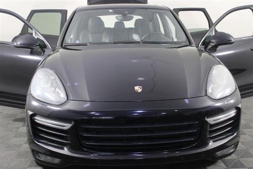 2015 Porsche Cayenne Turbo