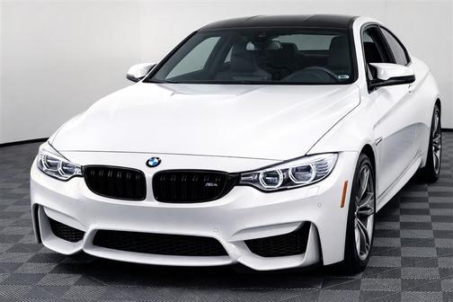Alpine White 2015 BMW M4 Base