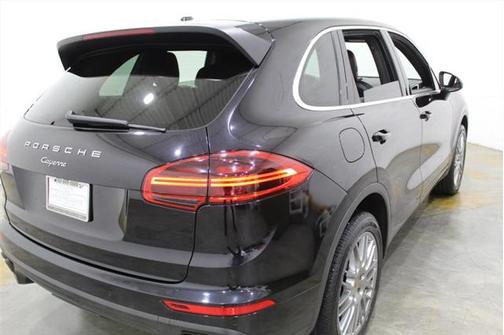 2016 Porsche Cayenne Base