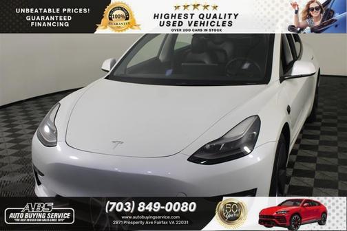 Pearl White Multi-Coat 2023 Tesla Model 3 Standard Range
