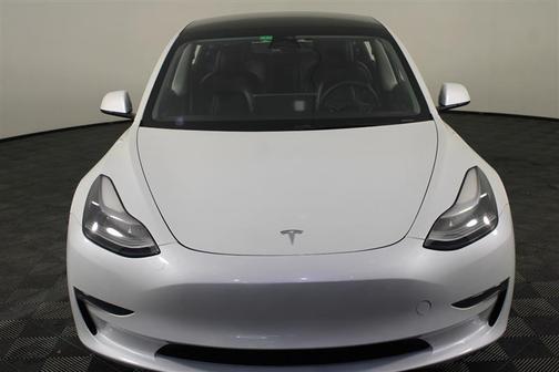 Pearl White Multi-Coat 2023 Tesla Model 3 Standard Range