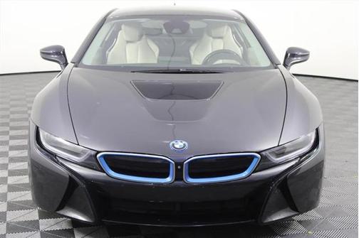 2016 BMW i8