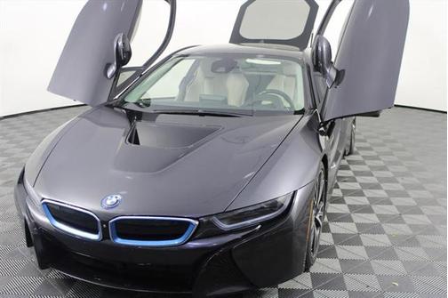 2016 BMW i8