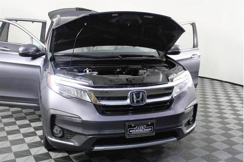 2020 Honda Pilot Touring 8-Passenger