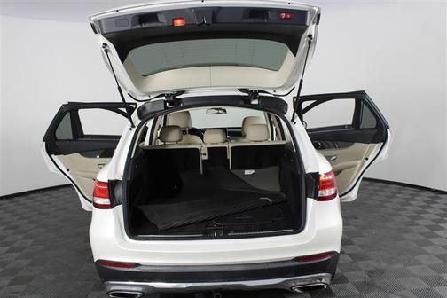 White 2016 Mercedes-Benz GLC 300 Base