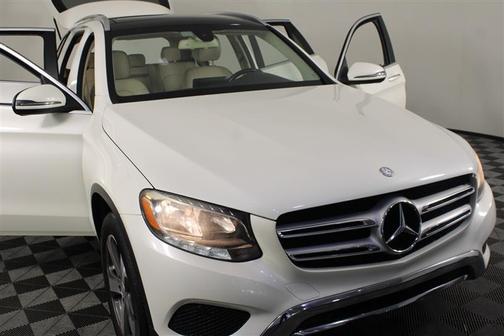 White 2016 Mercedes-Benz GLC 300 Base
