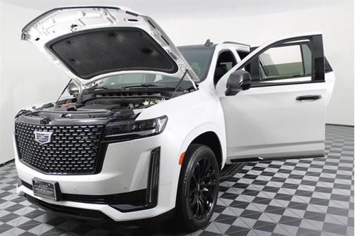 2022 Cadillac Escalade Luxury