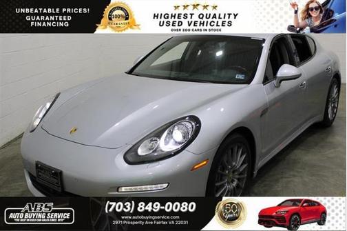2016 Porsche Panamera 4