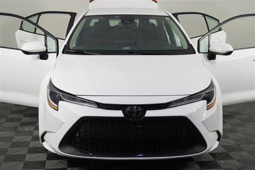 White 2022 Toyota Corolla LE