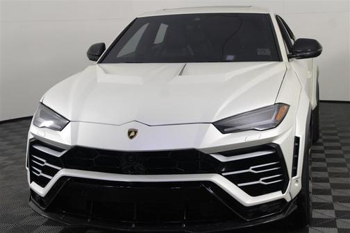 2019 Lamborghini Urus WIDEBODY KIT