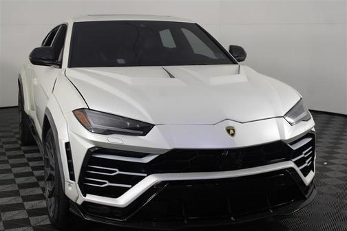 2019 Lamborghini Urus WIDEBODY KIT