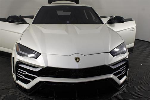 2019 Lamborghini Urus WIDEBODY KIT