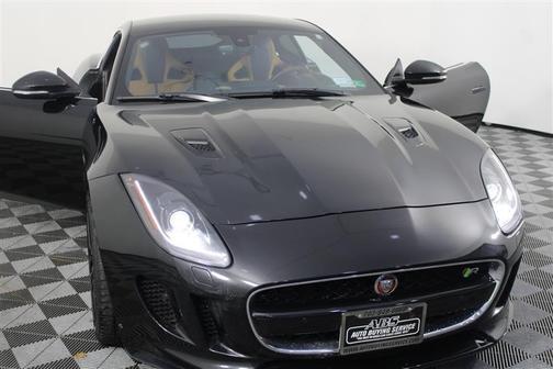 2016 Jaguar F-TYPE R