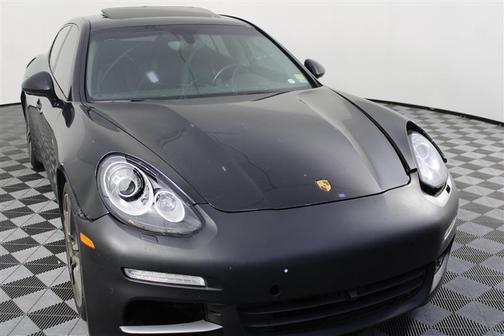 2014 Porsche Panamera 4