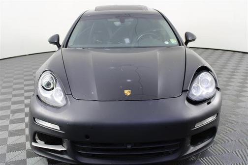 2014 Porsche Panamera 4