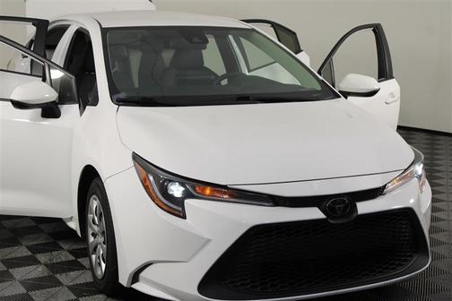 White 2022 Toyota Corolla LE