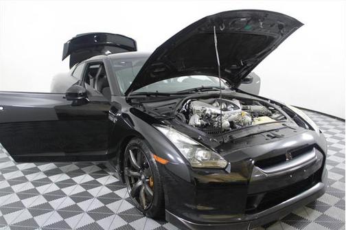 2010 Nissan GT-R Premium
