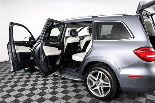 Selenite Grey Metallic 2018 Mercedes-Benz GLS 550 Base 4MATIC