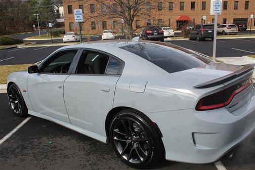 Photo 5 of 31 of 2021 Dodge Charger Scat Pack