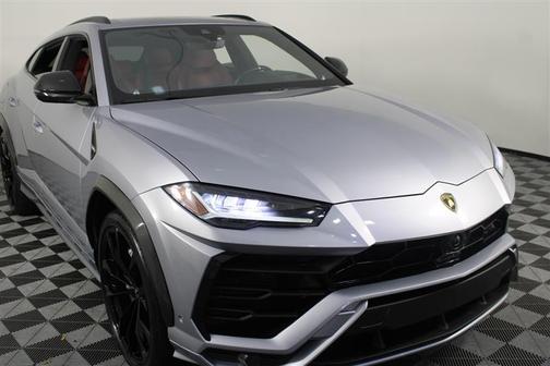 2019 Lamborghini Urus 