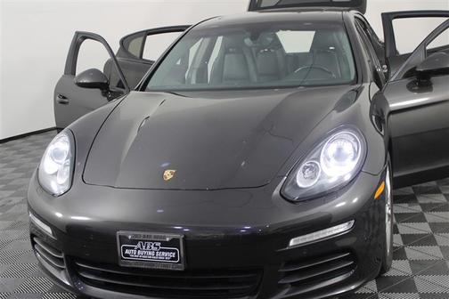 2014 Porsche Panamera 4