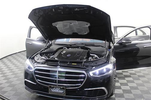 Black 2022 Mercedes-Benz S-Class 4MATIC
