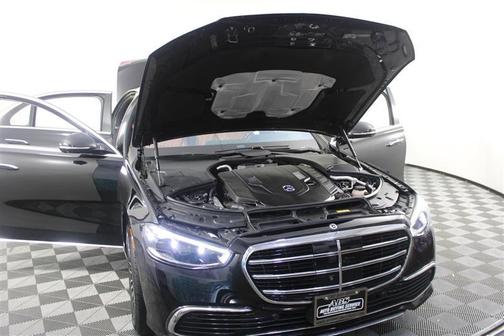 Black 2022 Mercedes-Benz S-Class 4MATIC