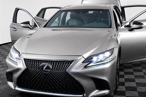 Atomic Silver 2019 Lexus LS 500 Base