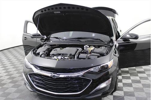 2024 Chevrolet Malibu FWD RS