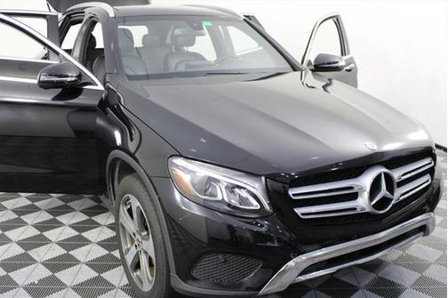 2017 Mercedes-Benz GLC 300 Base