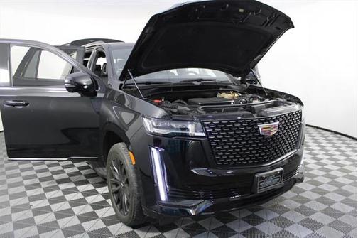 2022 Cadillac Escalade Luxury