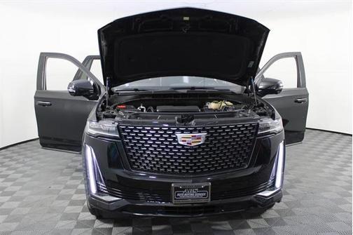 2022 Cadillac Escalade Luxury