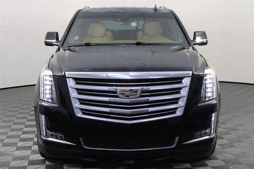 2017 Cadillac Escalade Platinum
