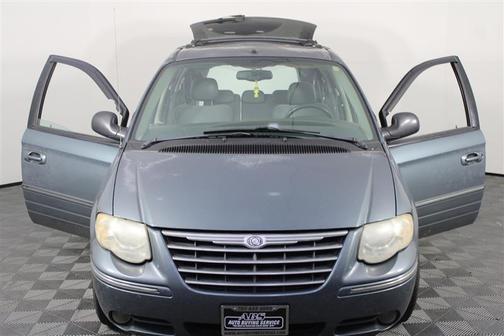 2007 Chrysler Town & Country Limited