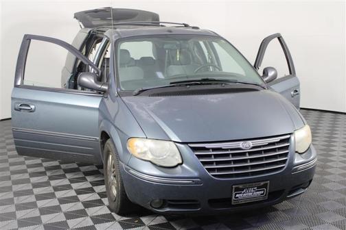 2007 Chrysler Town & Country Limited