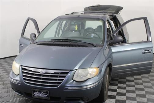 2007 Chrysler Town & Country Limited