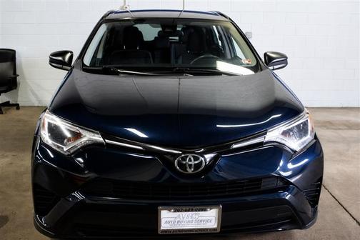 Galactic Aqua Mica 2018 Toyota RAV4 LE